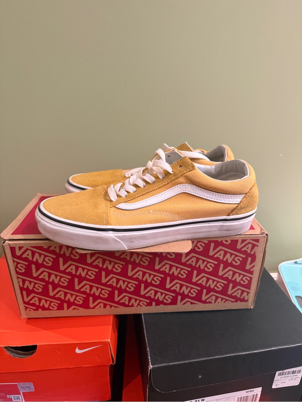 Vans Old Skool Shoe Yellow